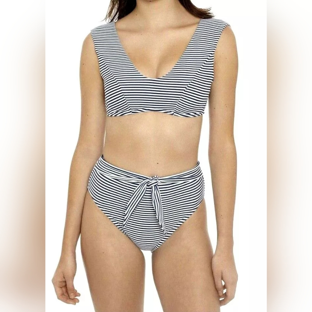 💙🤍🌊 Like New!! Women's Storm Blue White & Striped Bikini - Size Small